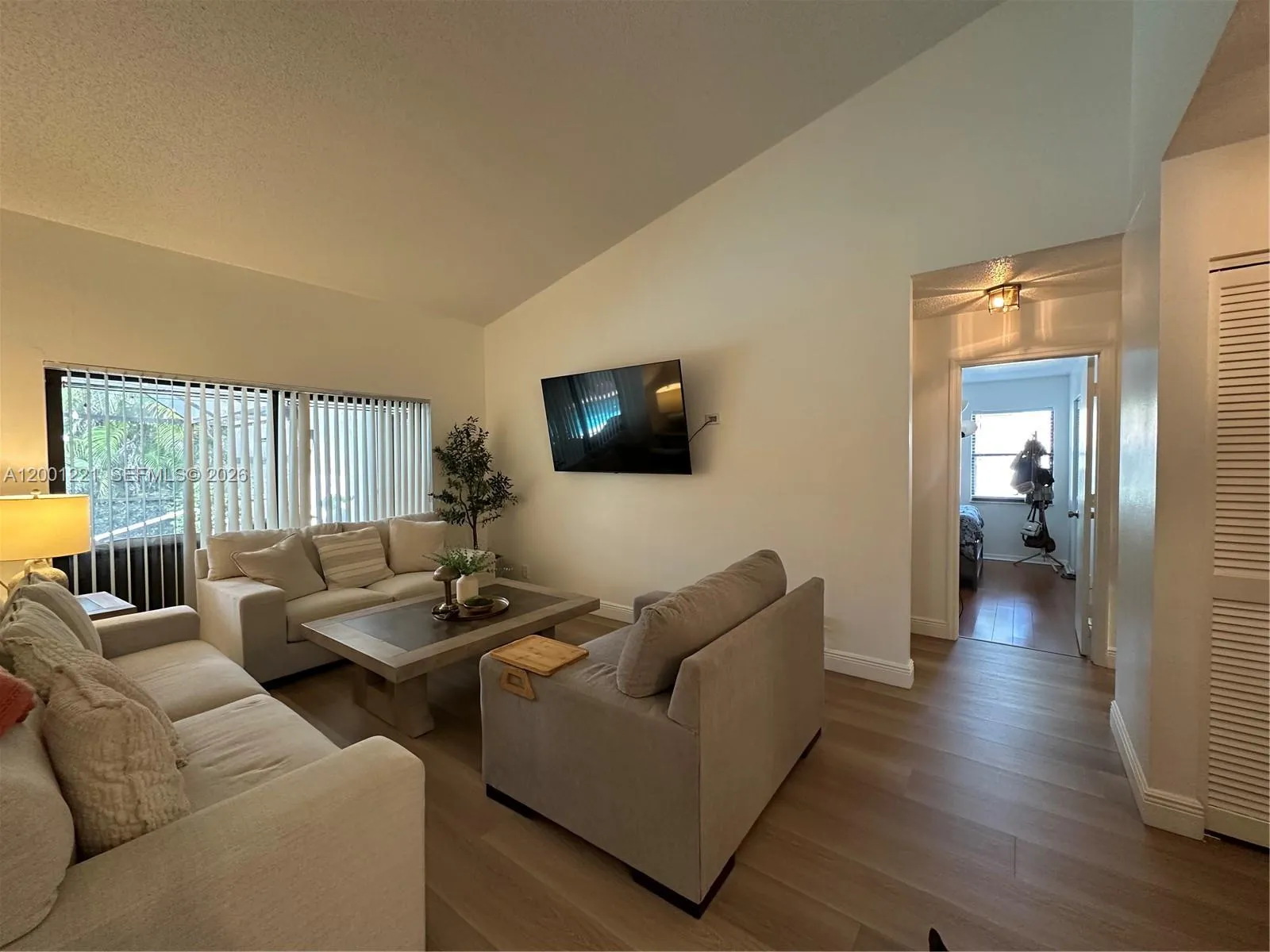 7003 NW 40th Pl, Coral Springs FL 33065