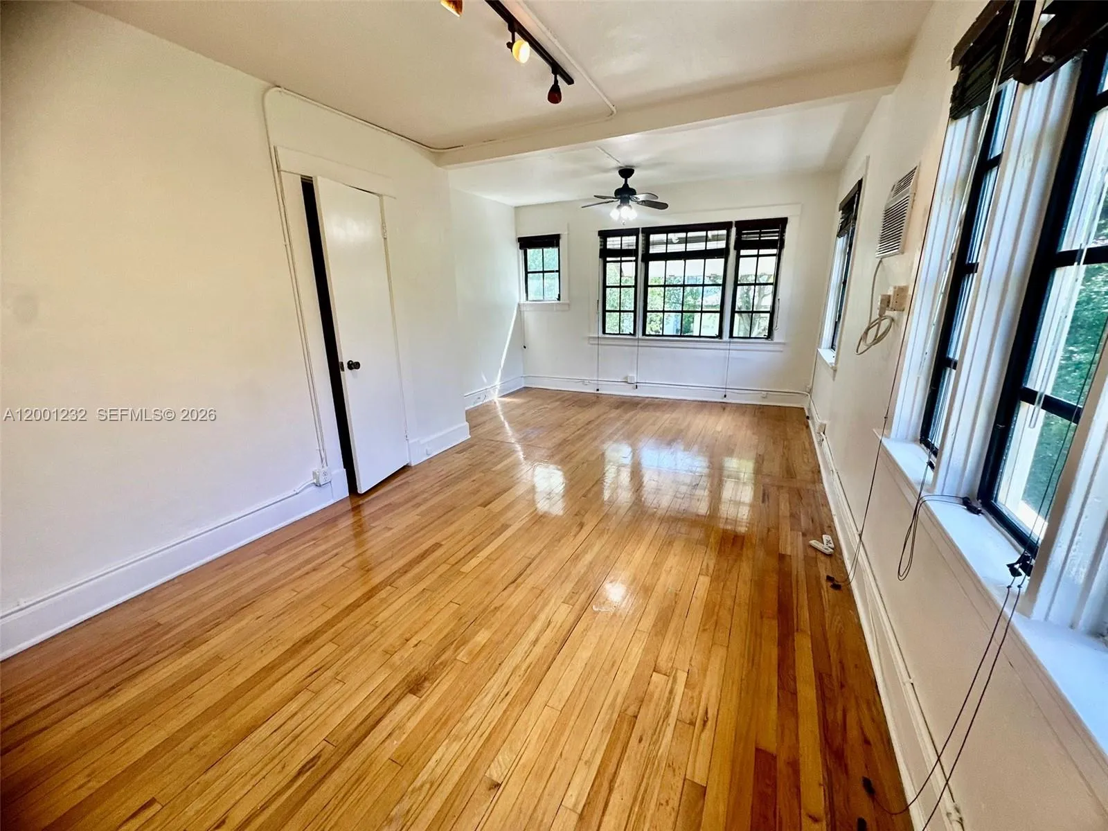 3712 Anderson Rd # 3, Coral Gables FL 33134