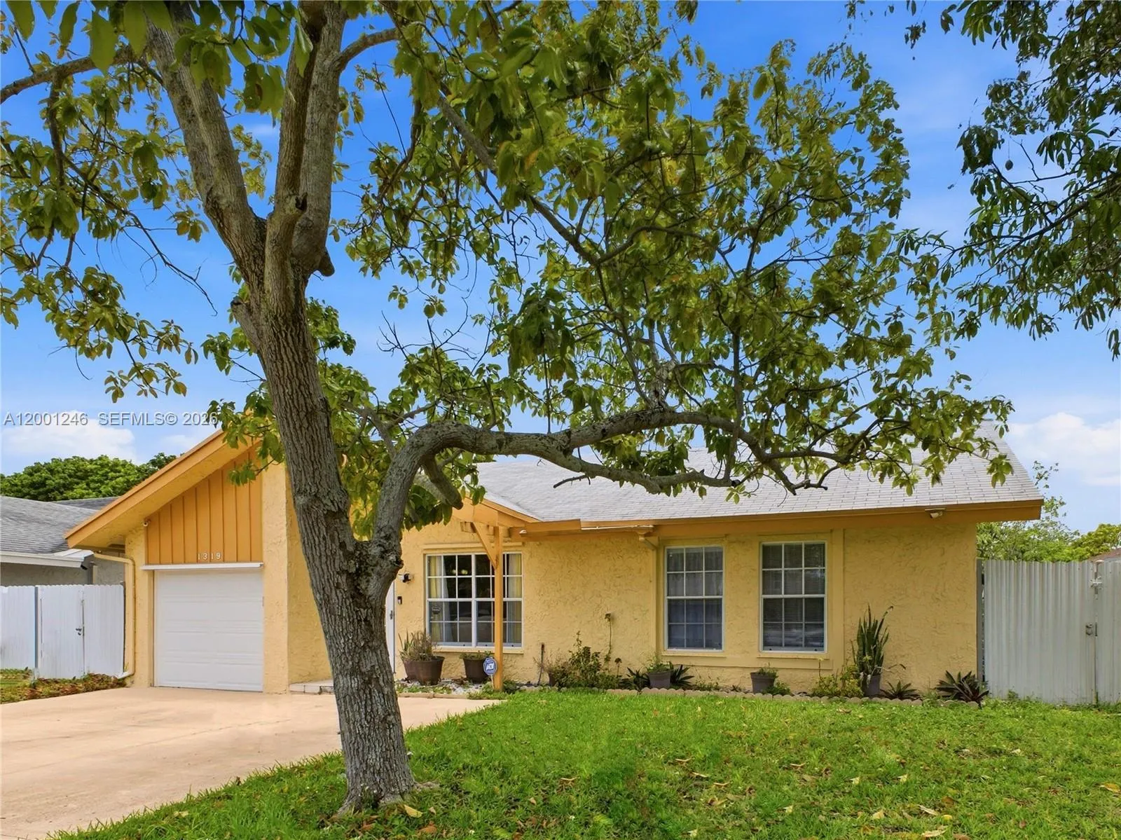 1319 SW 74th Ave, North Lauderdale FL 33068