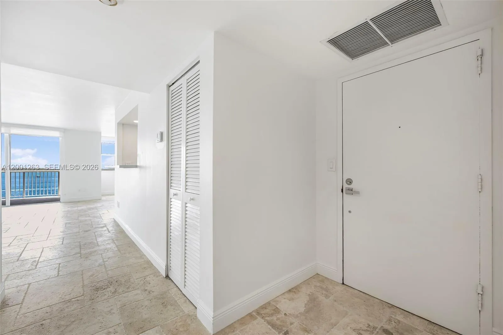 1420 Brickell Bay Dr # 1401A, Miami FL 33131