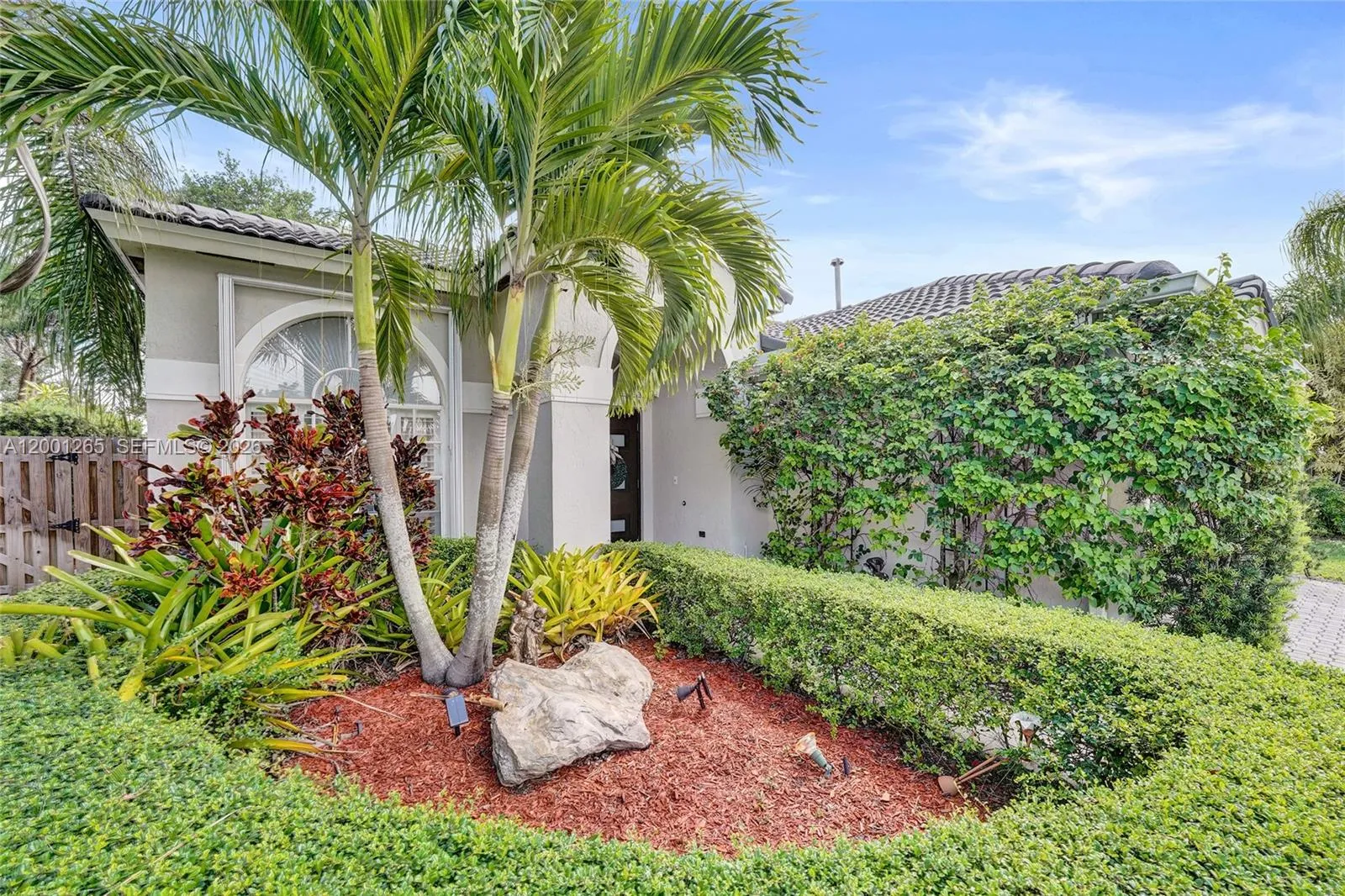 1445 NW 143rd Ave, Pembroke Pines FL 33028