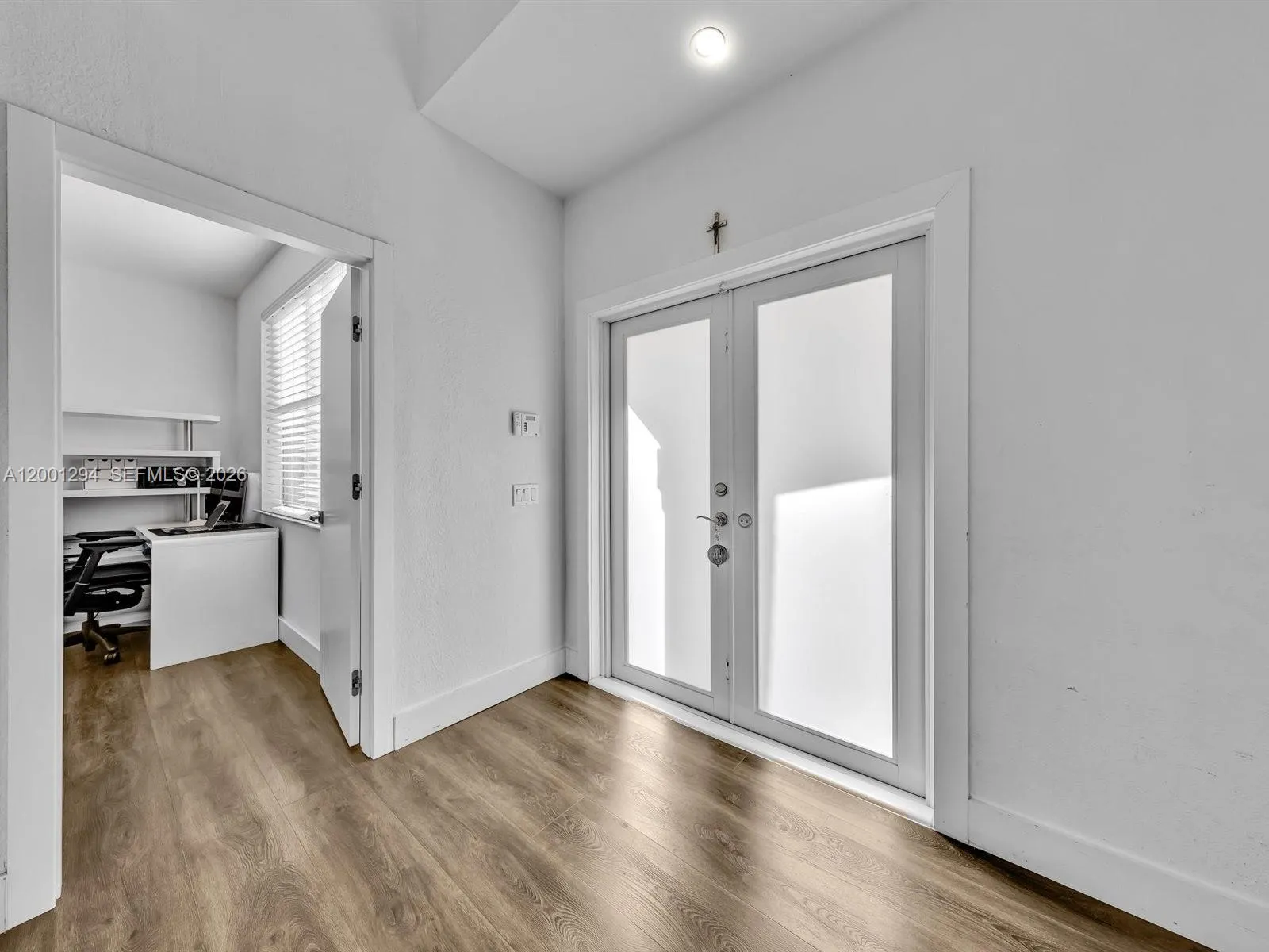 1042 Thistle Creek Ct, Weston FL 33327