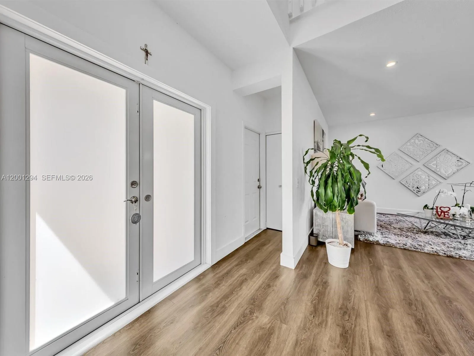 1042 Thistle Creek Ct, Weston FL 33327