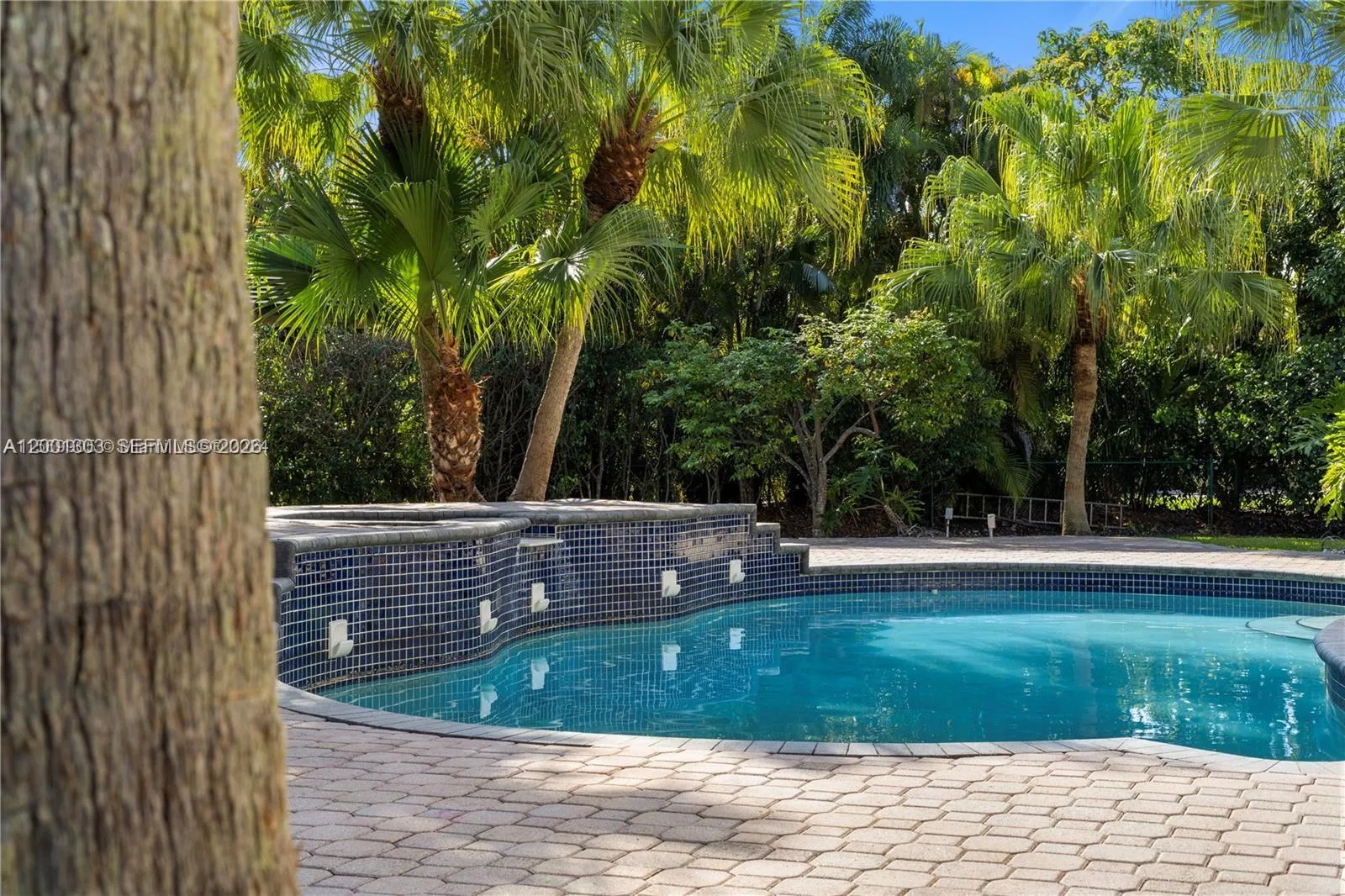 16449 SW 84th Pl, Palmetto Bay FL 33157