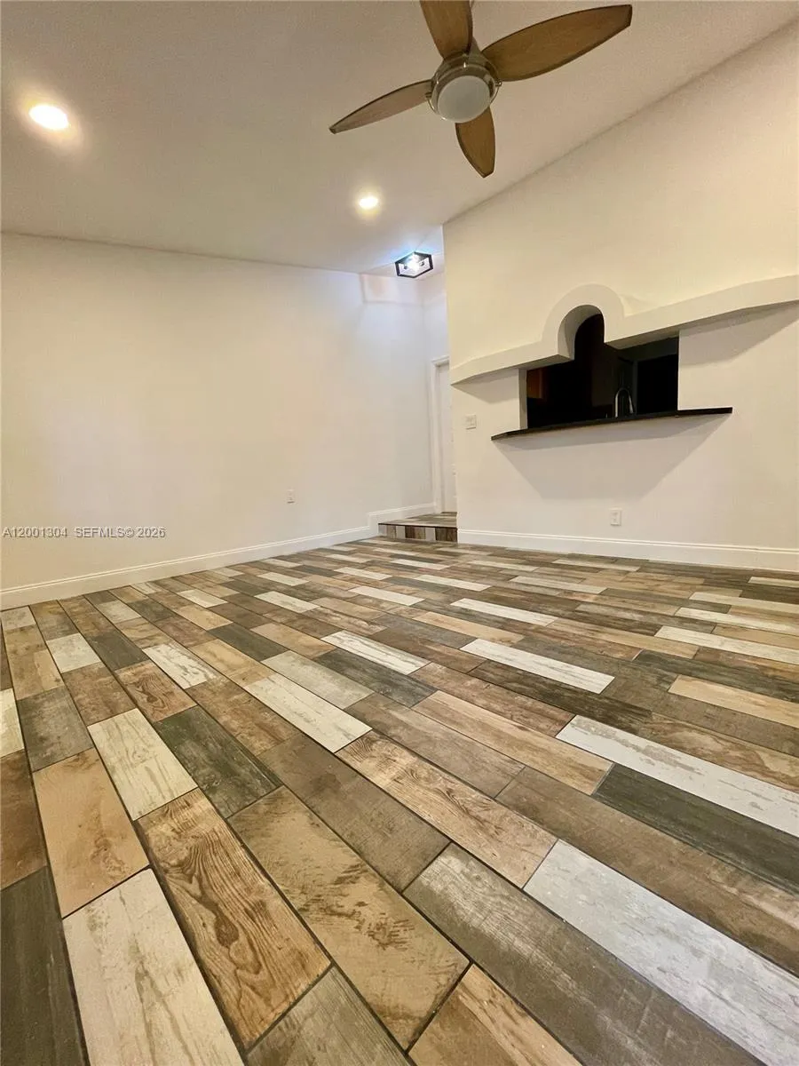 11288 SW 9th Ct, Pembroke Pines FL 33025