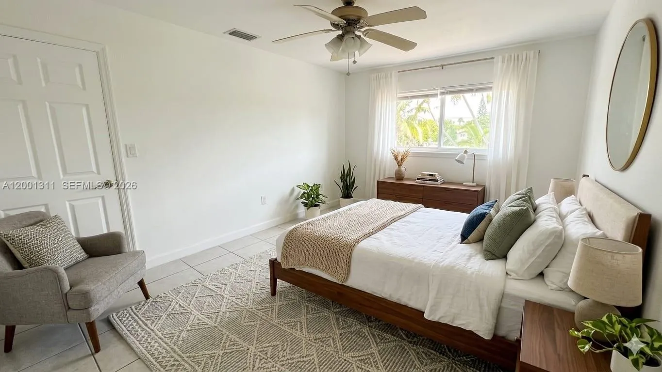 7830 Dickens Ave # 203, Miami Beach FL 33141