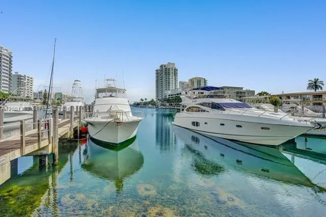 7900 Harbor Island Dr # 704, North Bay Village FL 33141