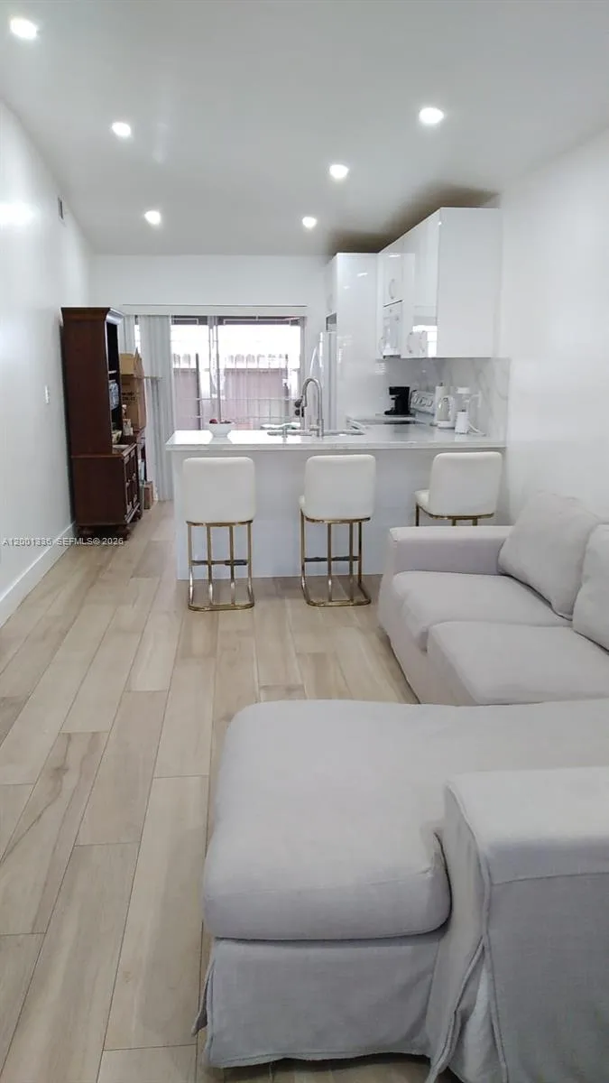 2293 W 74th Ter # 47A, Hialeah FL 33016