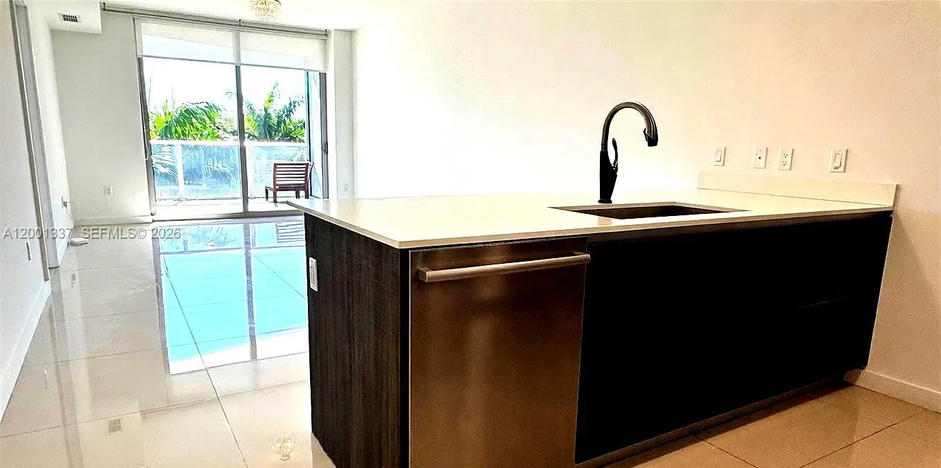 488 NE 18th St # 204, Miami FL 33132