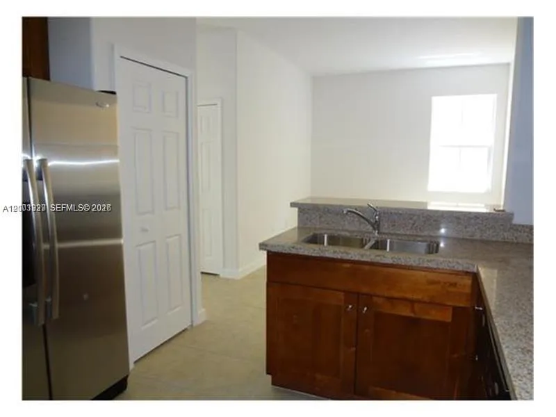 10012 NW 7th St # 216, Miami FL 33172