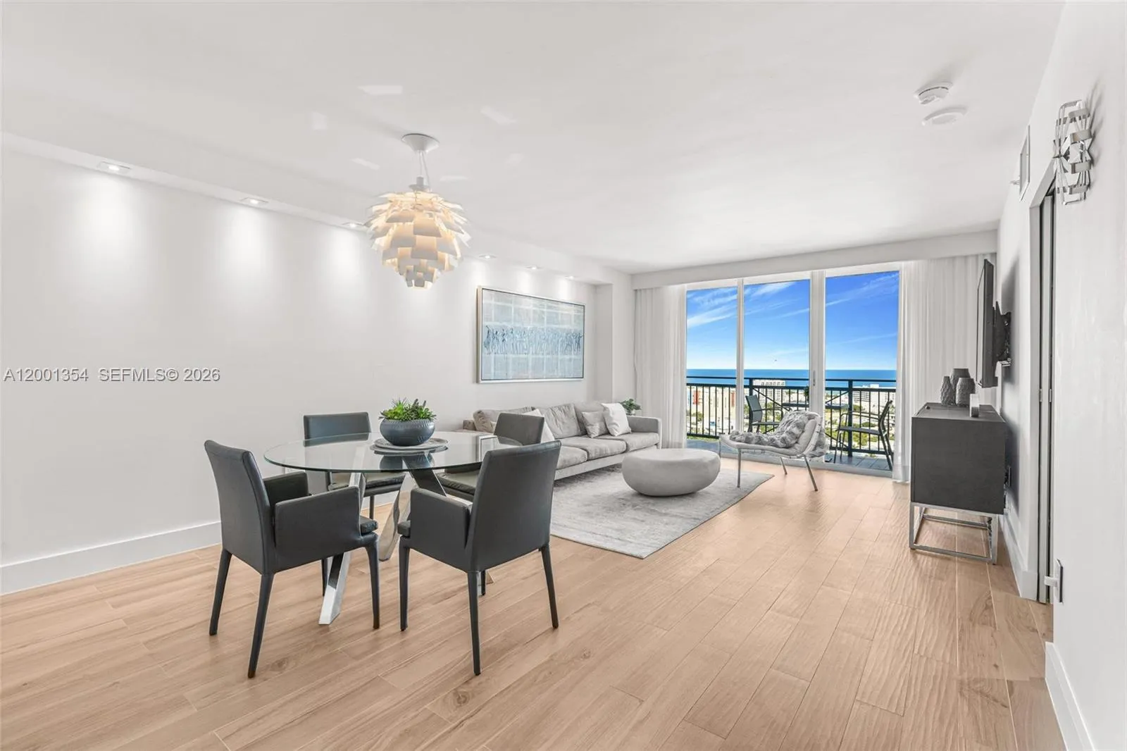90 Alton Rd # 2305, Miami Beach FL 33139