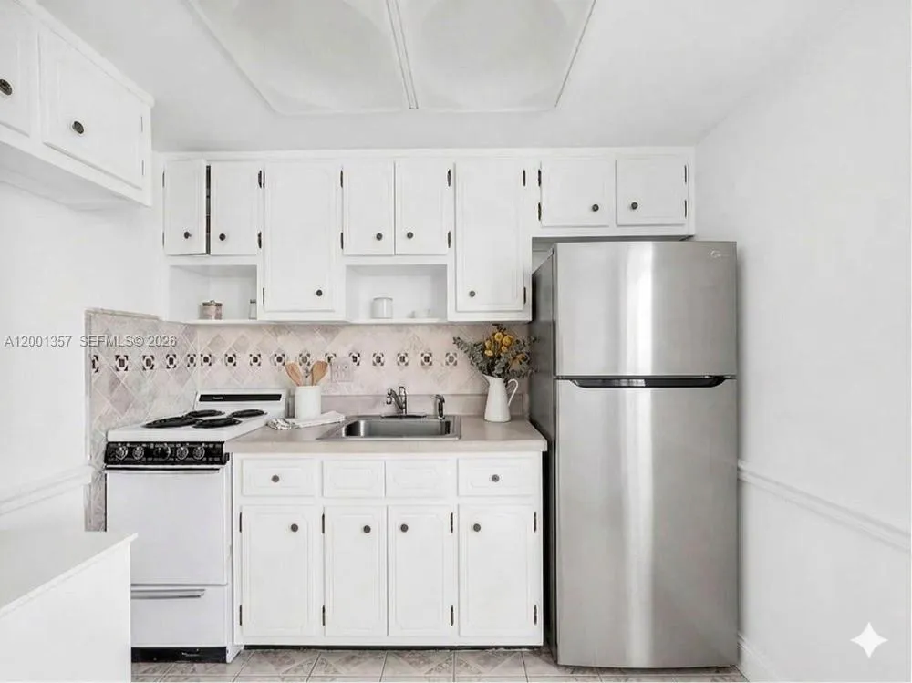 2430 NE 135th St # 300, North Miami FL 33181