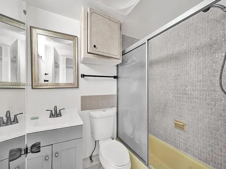 2430 NE 135th St # 300, North Miami FL 33181