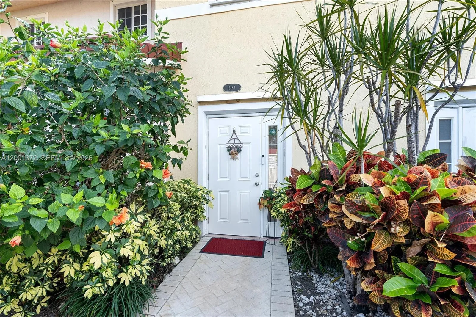 2186 NE 167th St # 111, North Miami Beach FL 33162