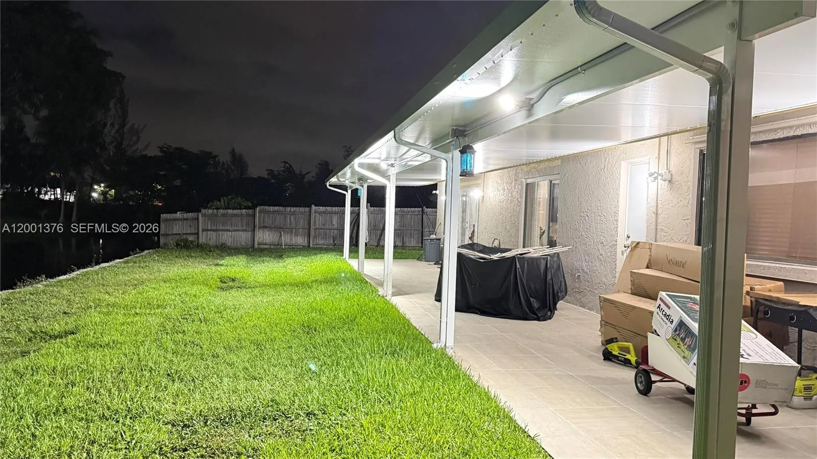 5421 NW 84th Ave, Lauderhill FL 33351