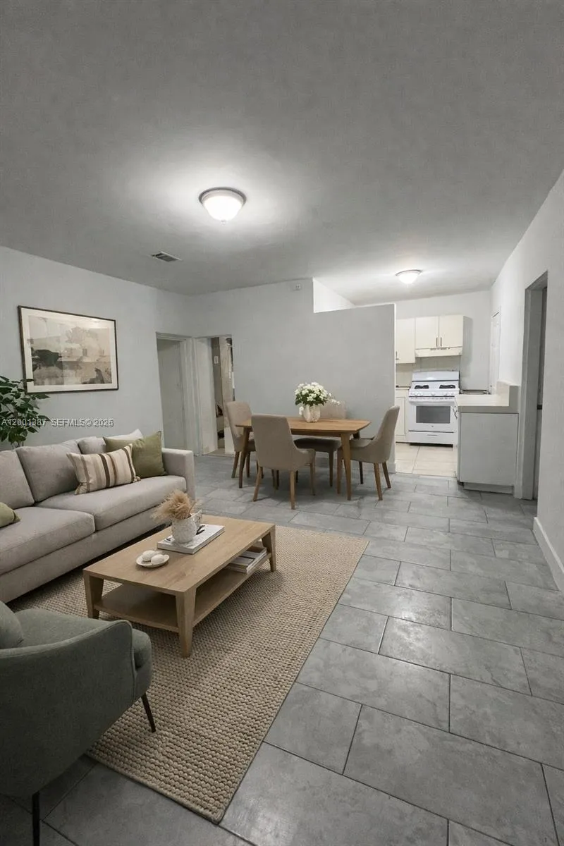 413 NW 33rd St # A, Miami FL 33127