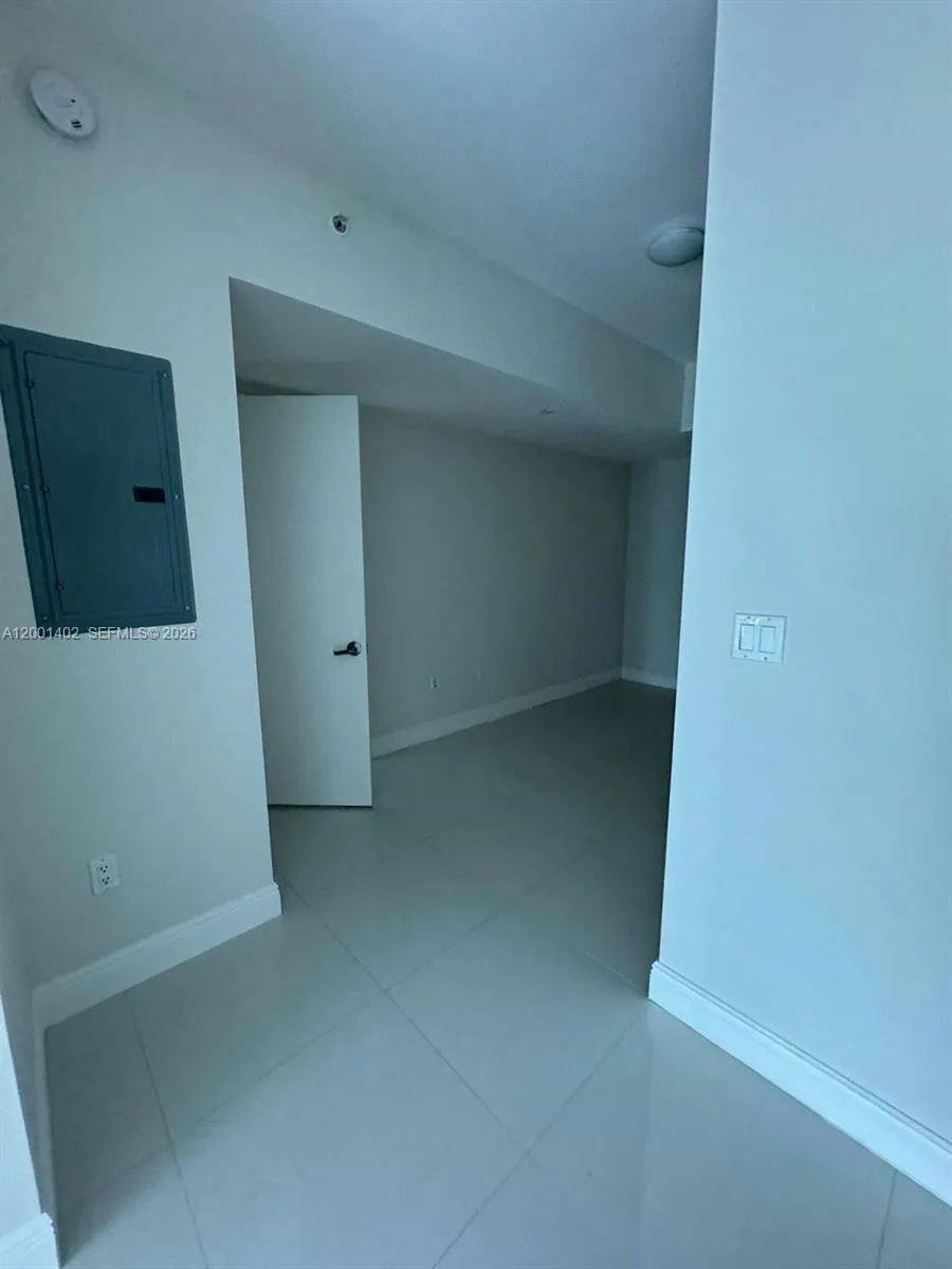 350 S Miami Ave # 1415, Miami FL 33130