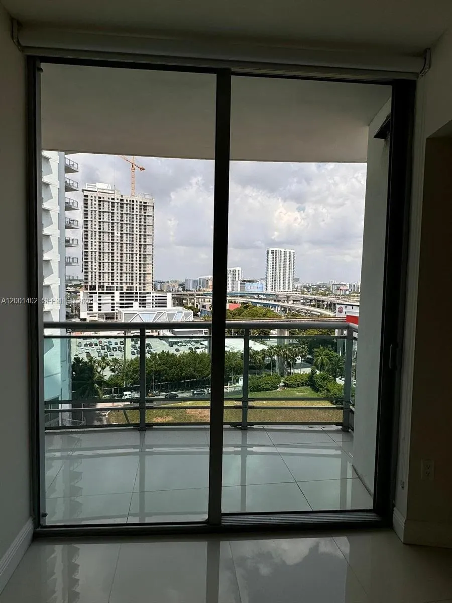 350 S Miami Ave # 1415, Miami FL 33130