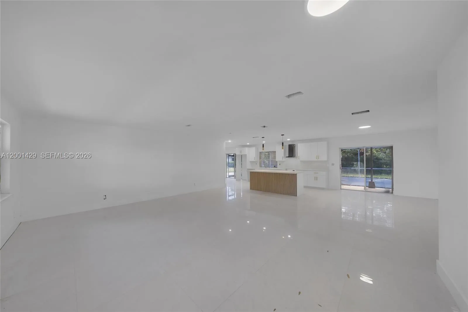 1320 NW 72nd Ave, Plantation FL 33313