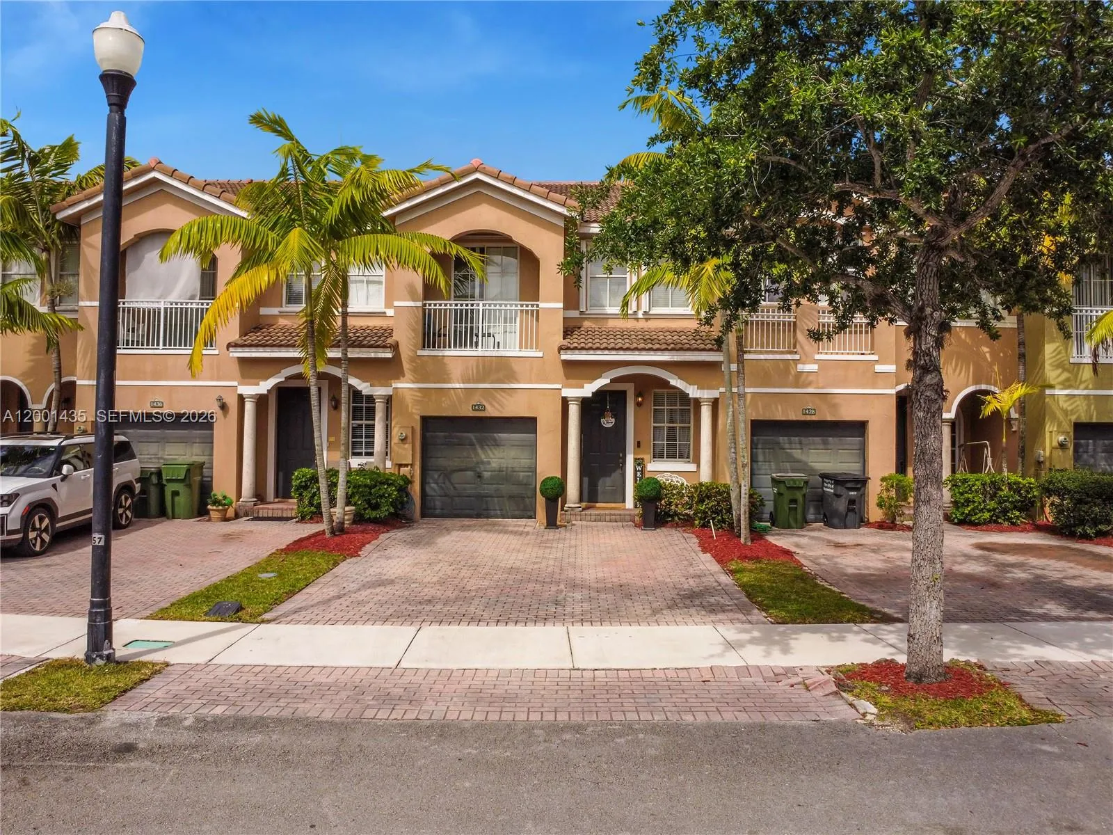 1432 SE 25th Ave, Homestead FL 33035