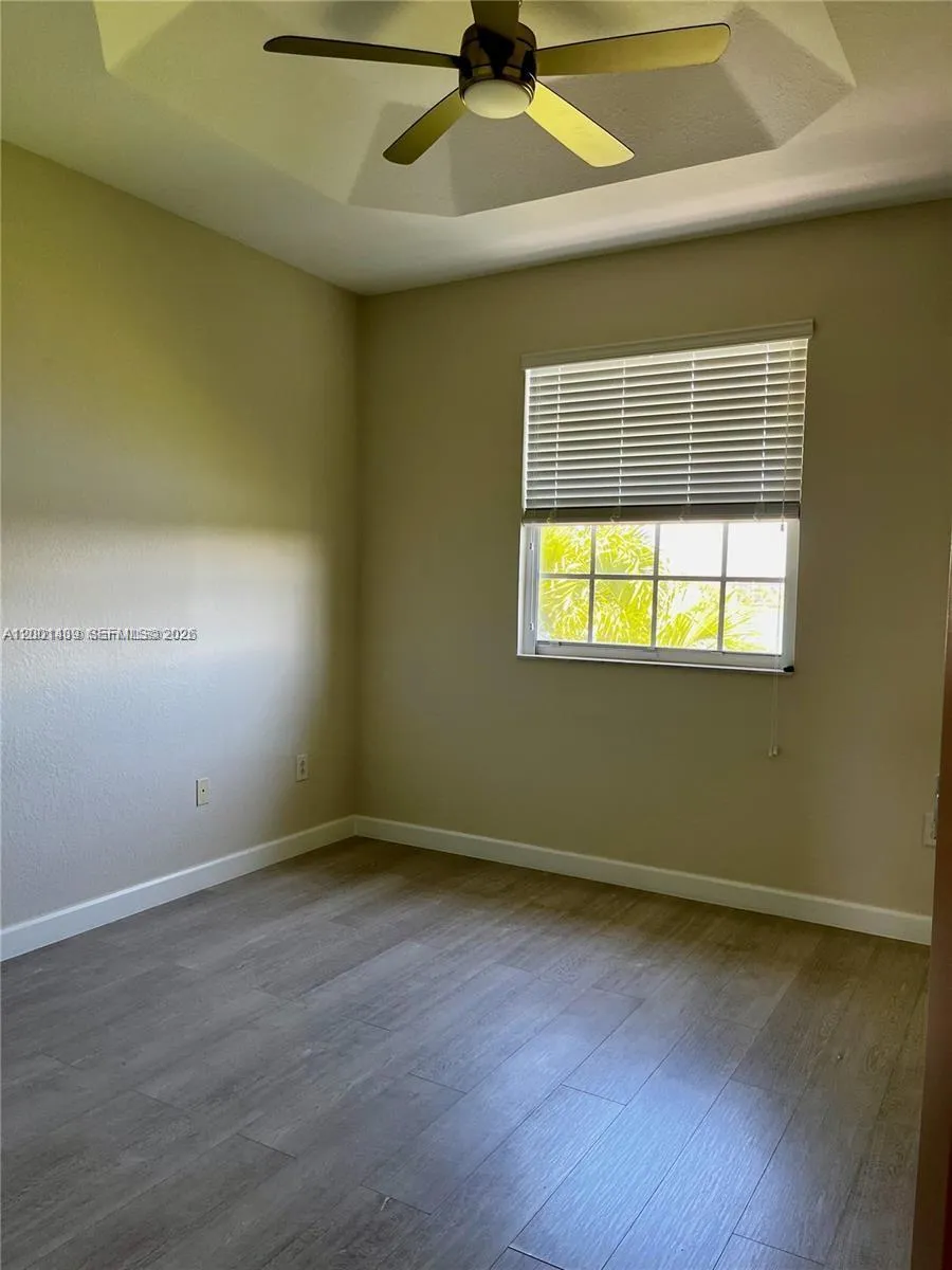 9123 SW 227th St # 4, Cutler Bay FL 33190