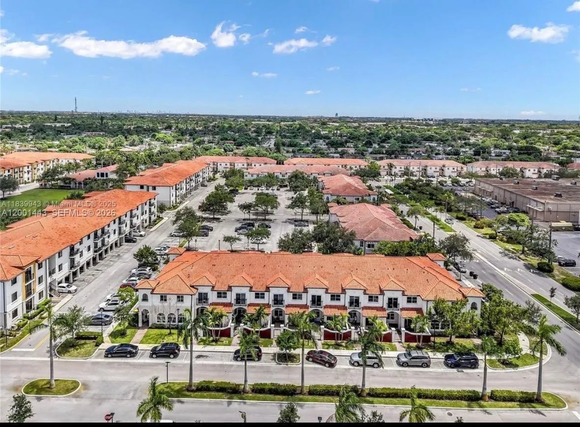 3533 NW 30th Ct, Lauderdale Lakes FL 33311