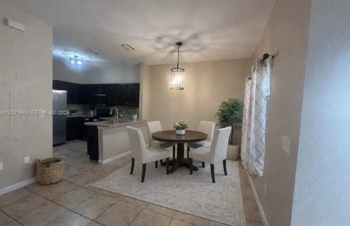 3533 NW 30th Ct, Lauderdale Lakes FL 33311