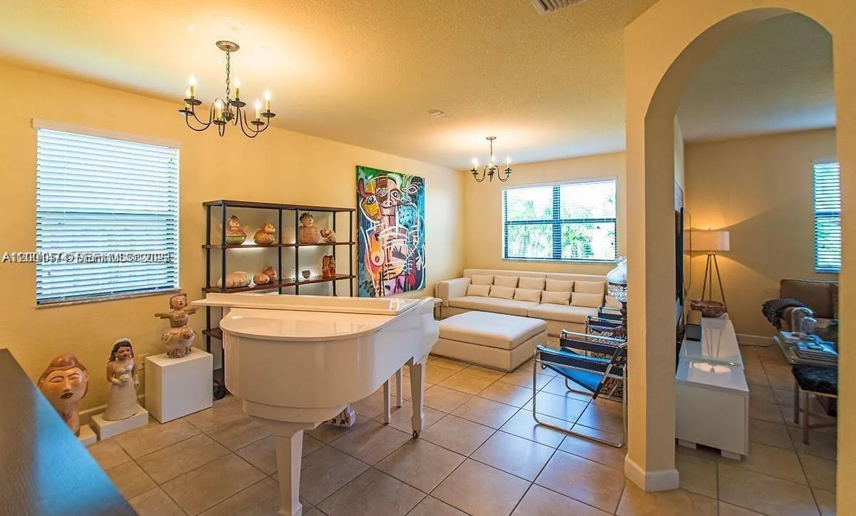 1522 SW 144th Ave, Miami FL 33184