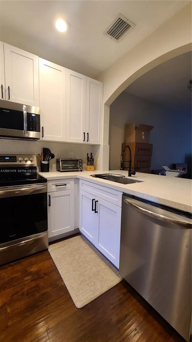 5791 NW 116 AVE # 105, Doral FL 33178