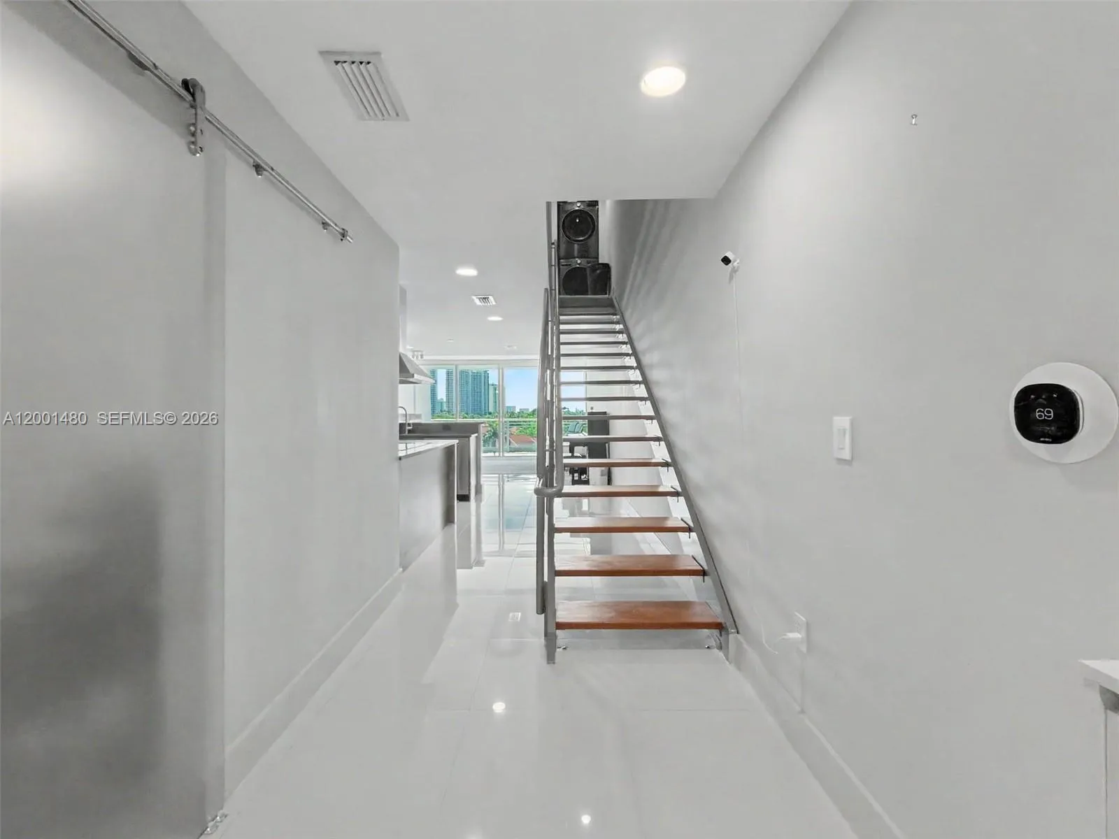 2950 NE 188th St # 435, Aventura FL 33180