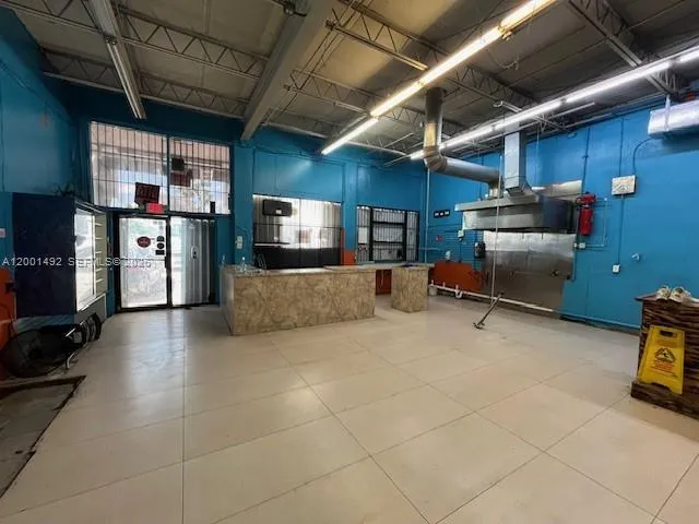 1120 E 25th St, Hialeah FL 33013