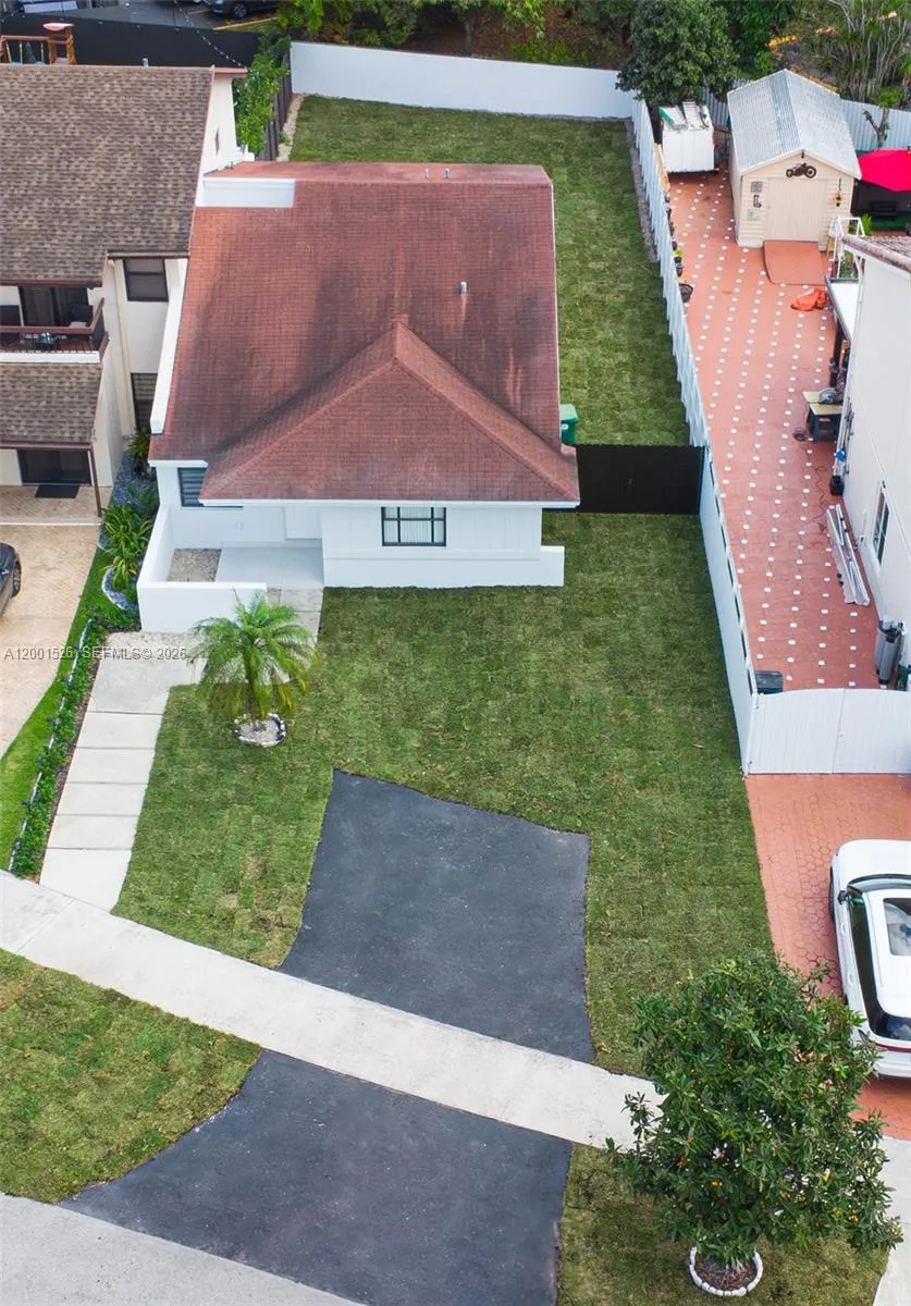 6427 SW 135th Ave, Miami FL 33183