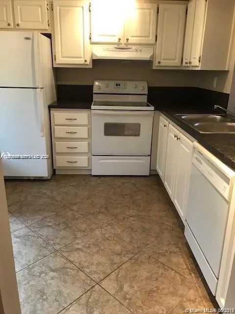 406 NW 68th Ave # 403, Plantation FL 33317