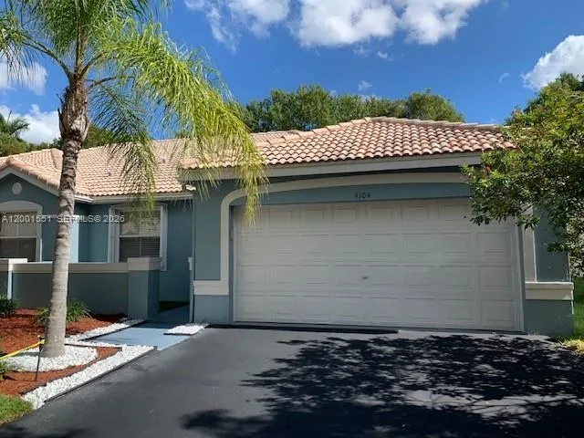 4104 Pine Ridge Ln, Weston FL 33331