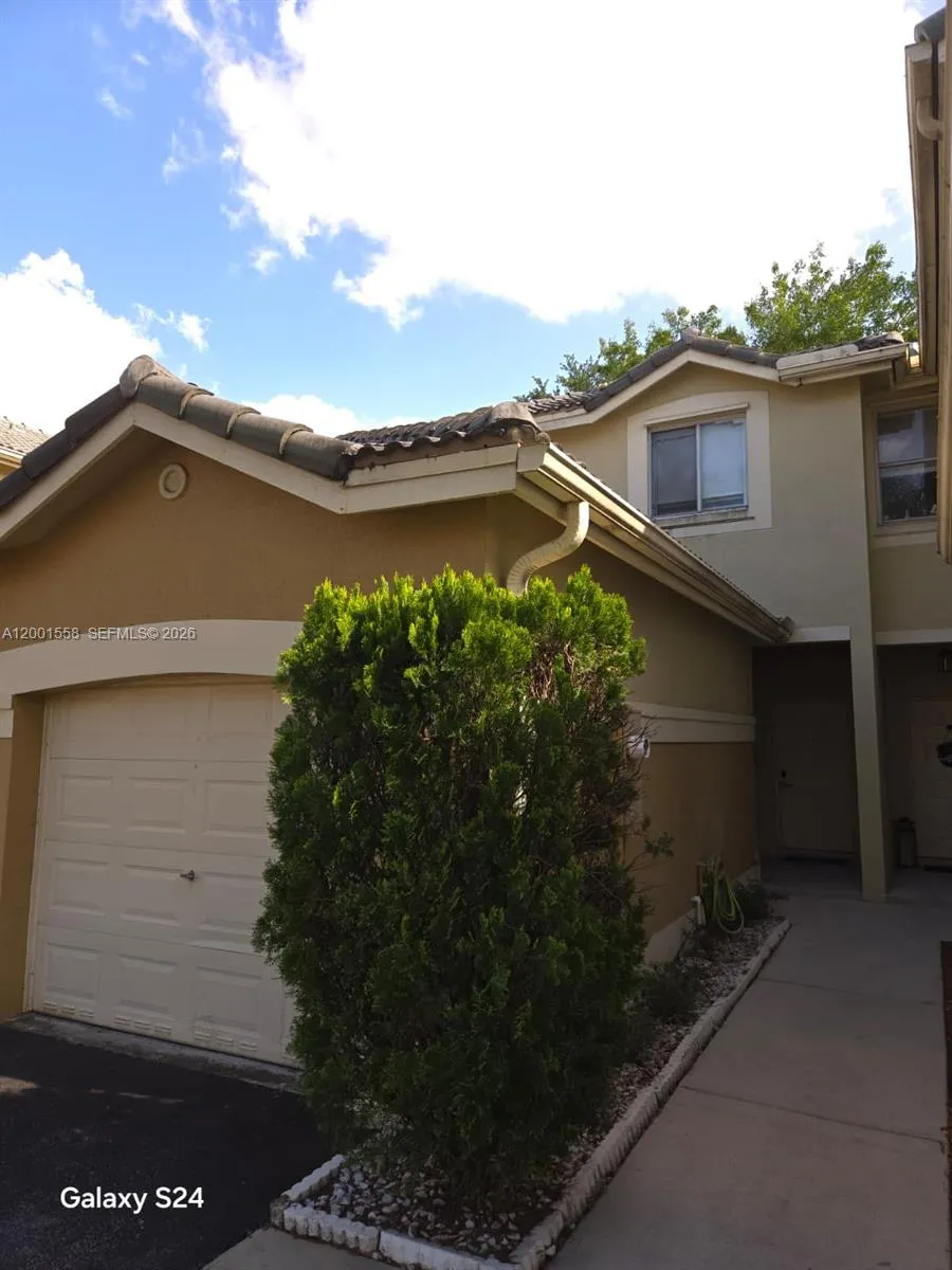 2190 Hacienda Ter # 2190, Weston FL 33327