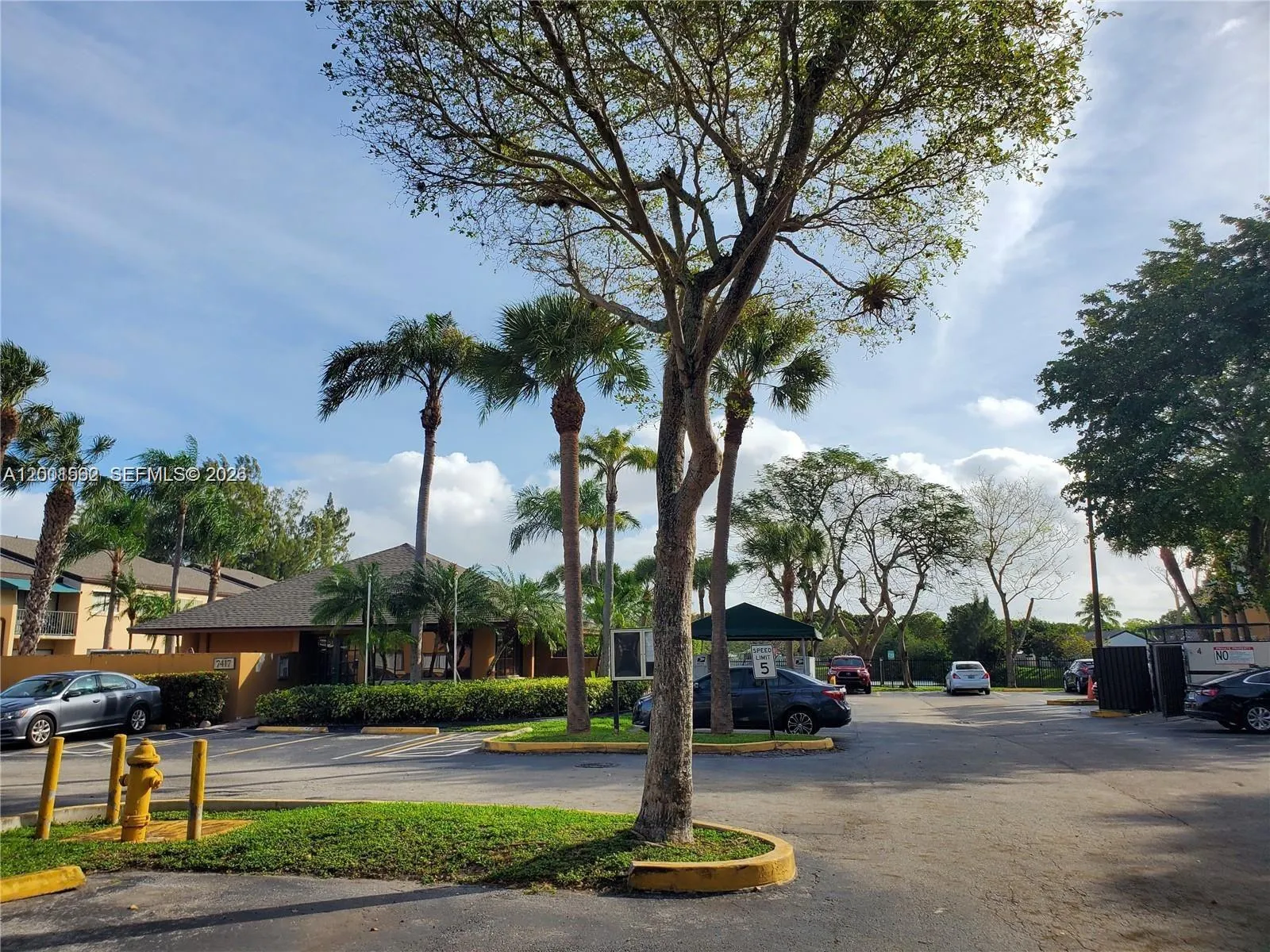 7423 SW 152nd Ave # 106, Miami FL 33193