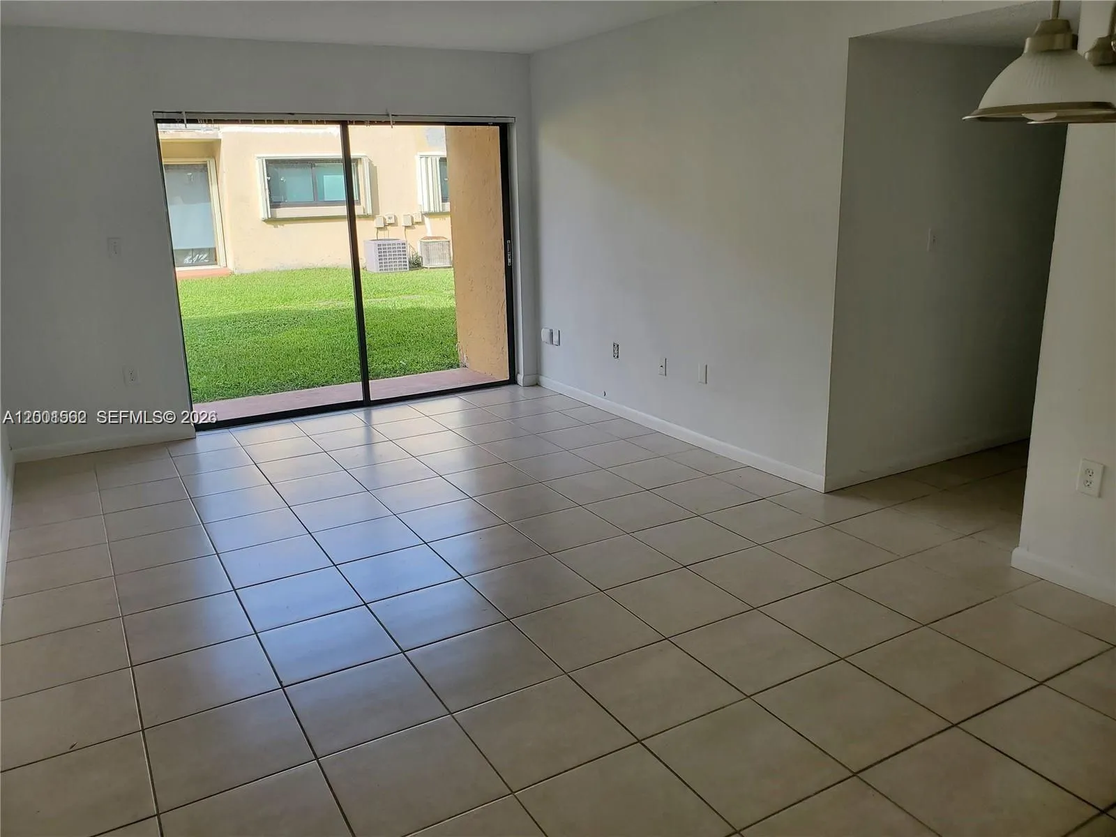 7423 SW 152nd Ave # 106, Miami FL 33193