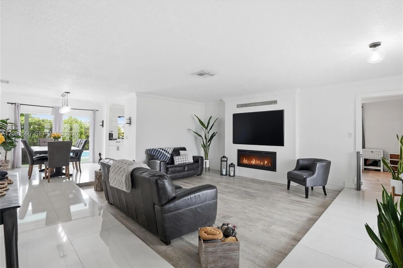 11920 NW 31st Pl, Sunrise FL 33323