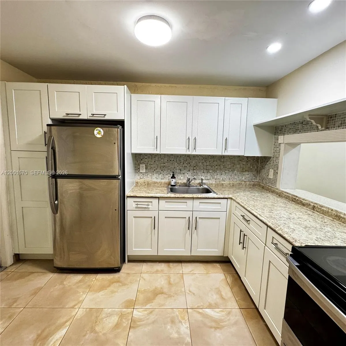 215 SE 3rd Ave # 203A, Hallandale Beach FL 33009