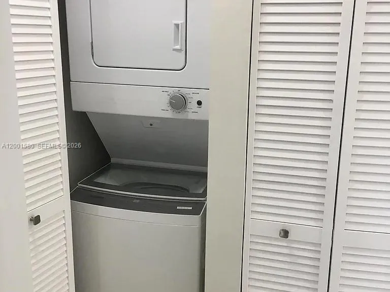 44 NW 10th Ave # 2, Miami FL 33128