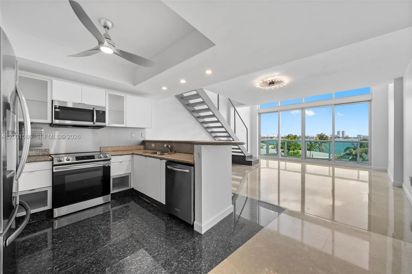 2000 Bay Dr # 404, Miami Beach FL 33141