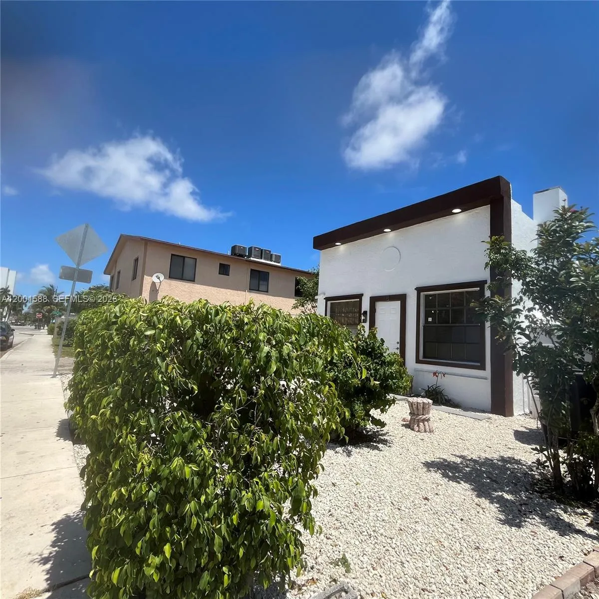 8 S C St, Lake Worth FL 33460