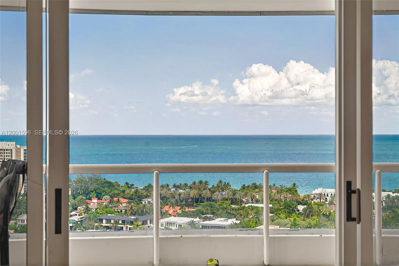 21050 Point Pl # 2301, Aventura FL 33180