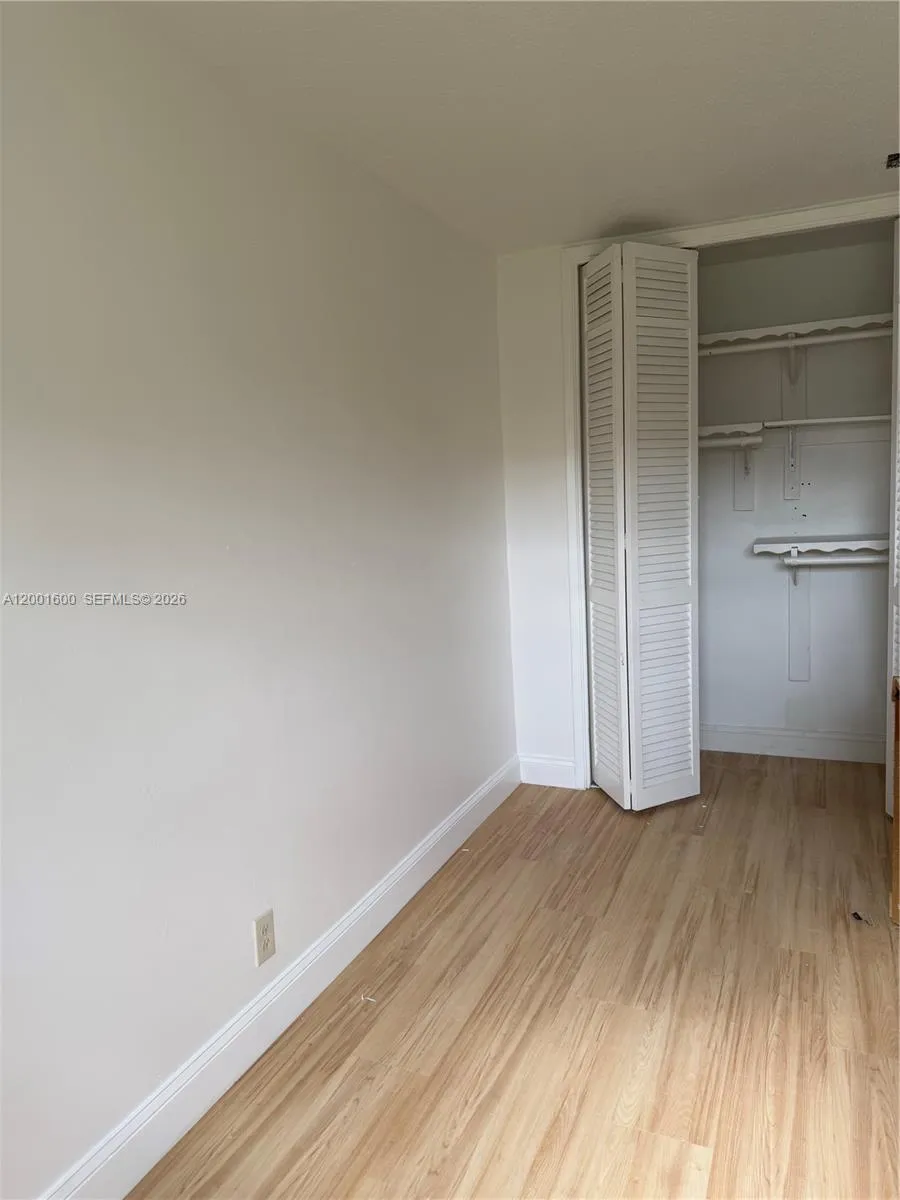 700 Layne Blvd # 115, Hallandale Beach FL 33009