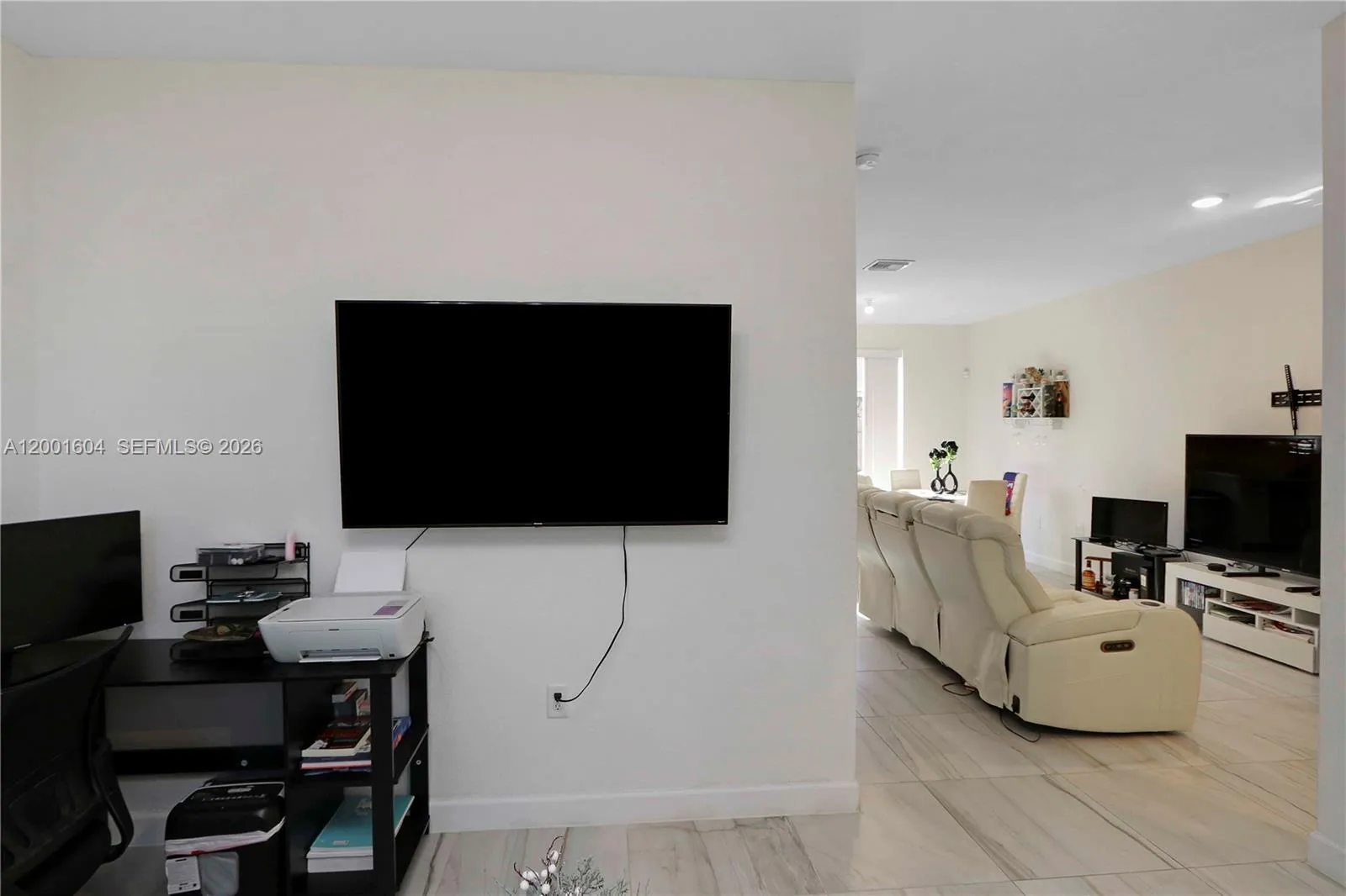 2432 SE 10th Ct, Homestead FL 33035