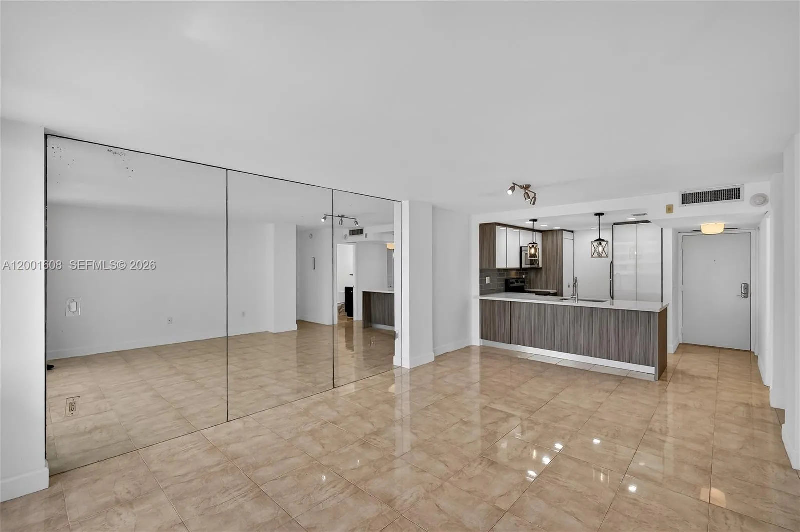 600 NE 36th St # 1220, Miami FL 33137