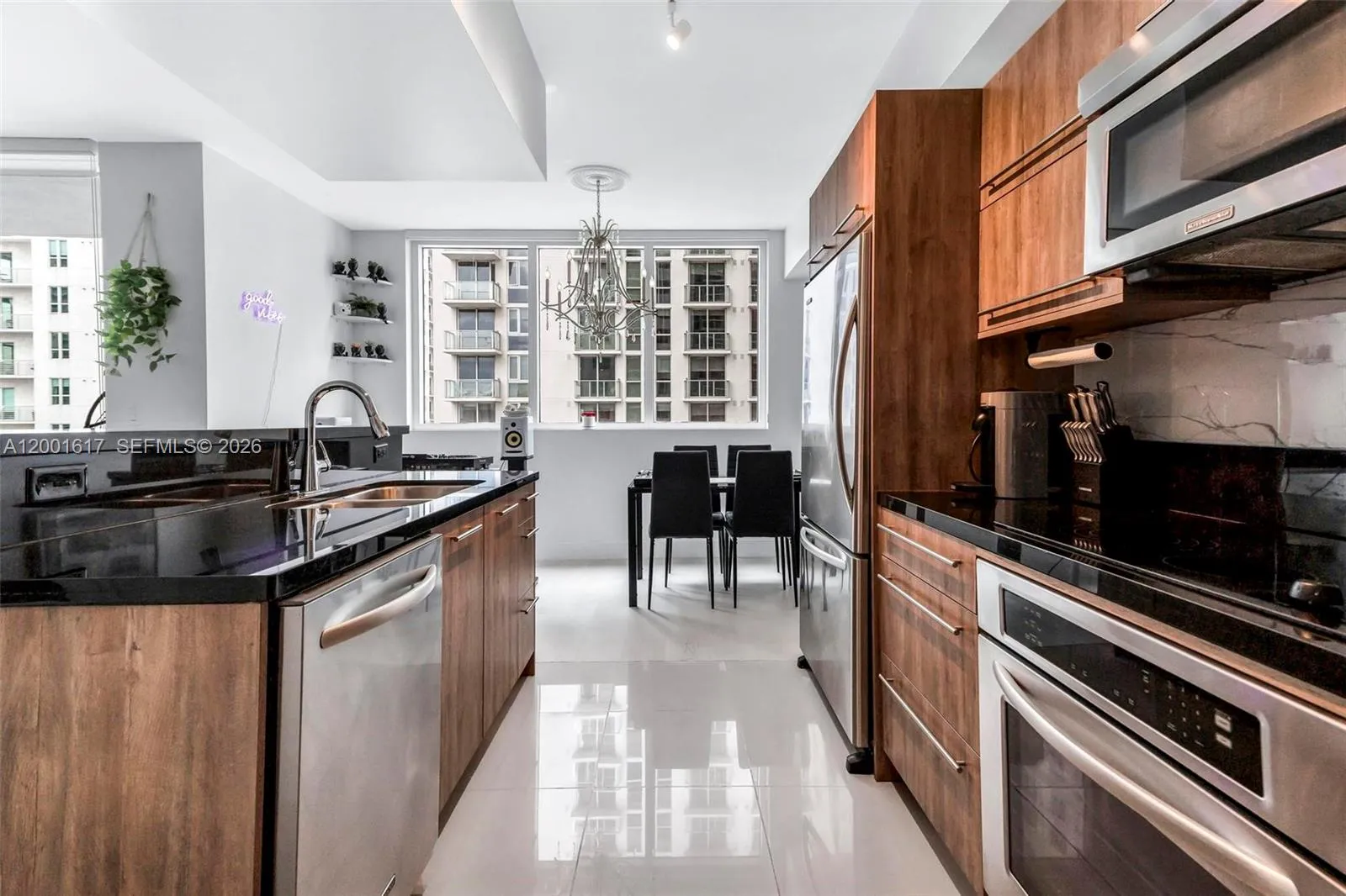 253 NE 2nd St # 1608, Miami FL 33132