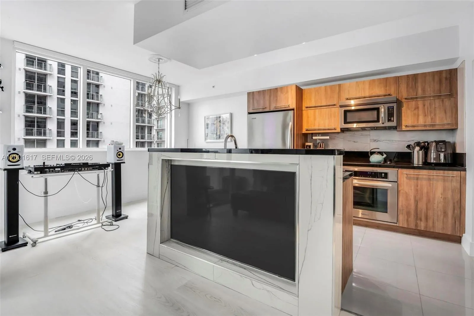 253 NE 2nd St # 1608, Miami FL 33132