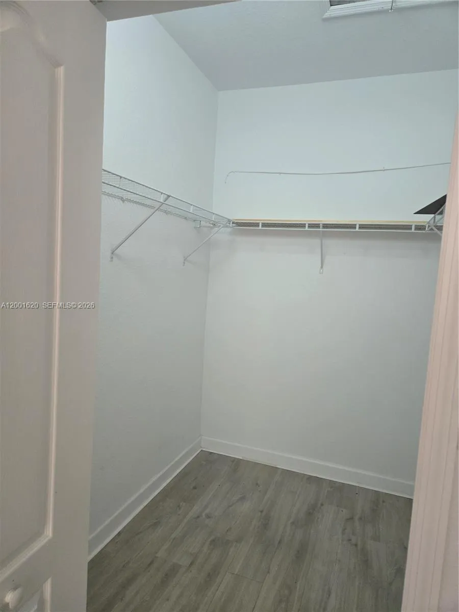 2731 SE 17th Ave # 210, Homestead FL 33035