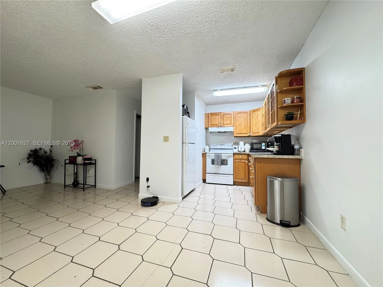 10765 SW 4th St # 8, Sweetwater FL 33174